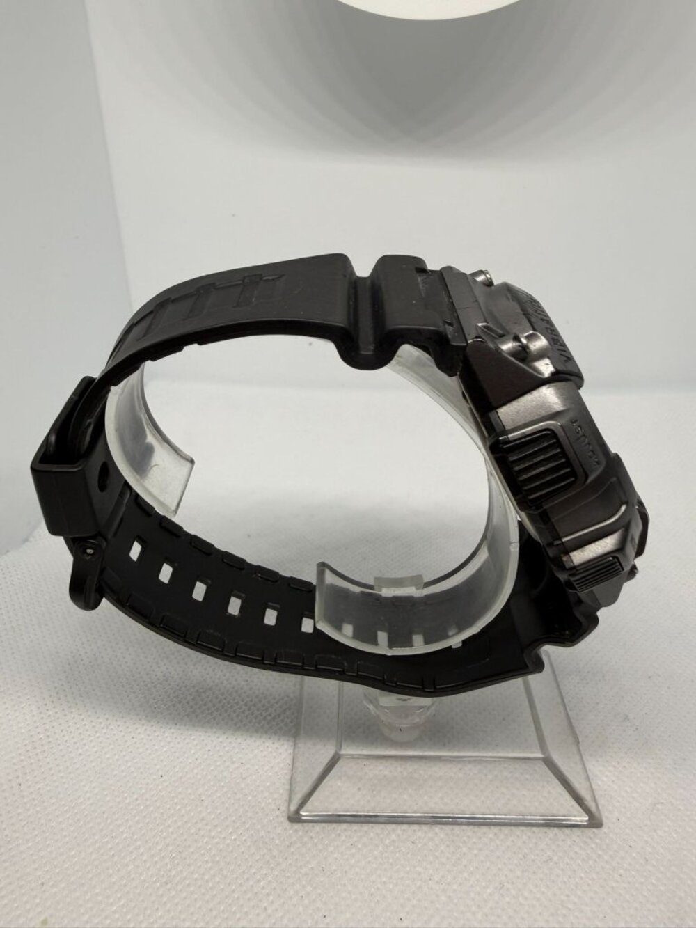 Casio W-735H Men's Black Digital Sport Watch 100M WR Vibe Alarm AS-IS - Picture 7 of 11